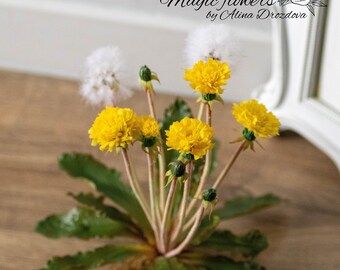 Realistic Dandelion Arrangement without pot – Handmade Cold Porcelain Flowers – Botanical Art