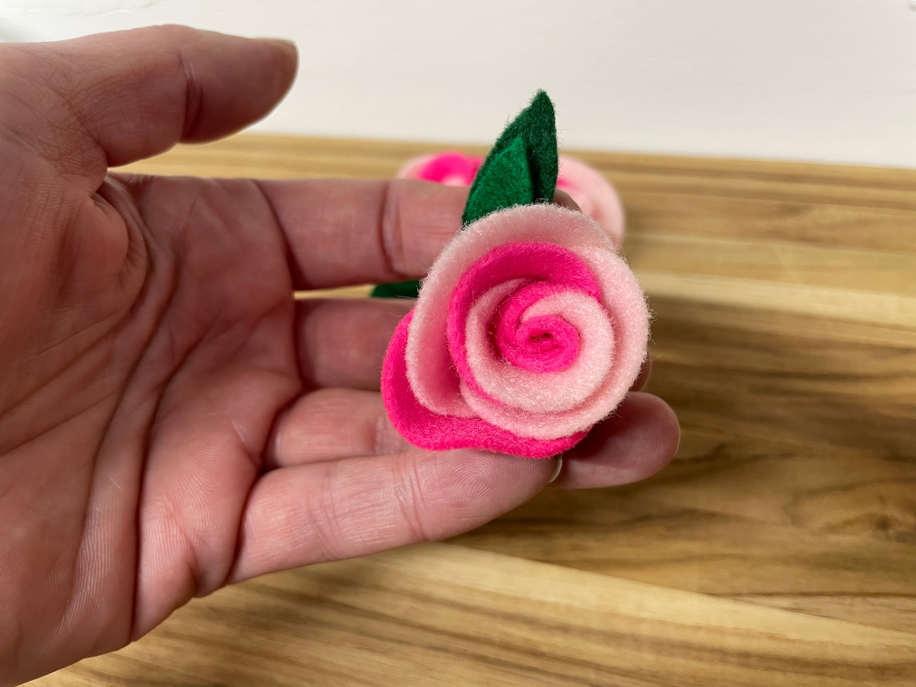 Felt Roses - 3pk, Felt Toy for Cats, Unique Cat Toy, Felt Flowers, Felt  Roses, Flower Toy, Cat Gift, Cat Toy, Catnip Cat Toy, Cat Felt Toy - Etsy