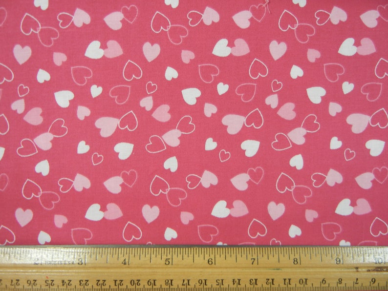 Hearts On Pink Background 3 4 Yd Etsy