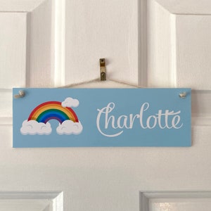 Placa de puerta con arcoíris personalizada