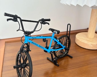 1:8 Alloy Mini Bicycle with Rack – Metal Bike Model for Boys Collectors Blue