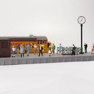 30pcs Ho Scale 1:87 Standing Seated Passenger People Painted Figures Model Train Layout
