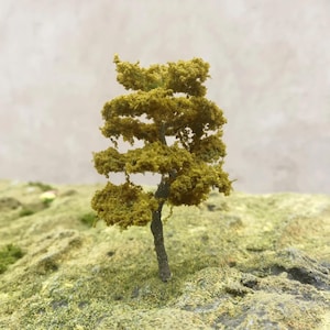 Army Green Wire Tree: Miniature Diorama Scenery - HO OO Scale