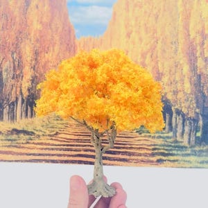 Autumn Maple Tree Model: G/HO/N Scale Train Diorama Landscape