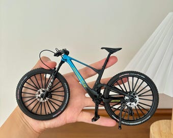1:8 Mini Alloy Bicycle – Finger Bike Toy for Adults & Boys (Multi Color)