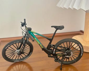 1:8 Mini Alloy Bicycle – Diecast Metal Finger Bike Simulation Toy for Adults & Boys