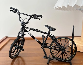 1:8 lichtmetalen minifietsmodel – metalen fiets met rek voor jongens en verzamelaars, zwart