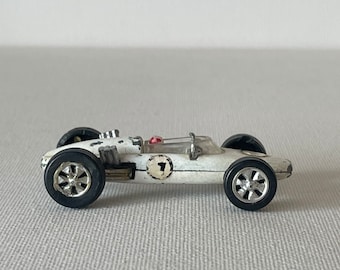 Vintage miny Racing car Zylmex  No. 1 Hong  Kong  white with old plastic driver home display small scale antique super rare small metal toy