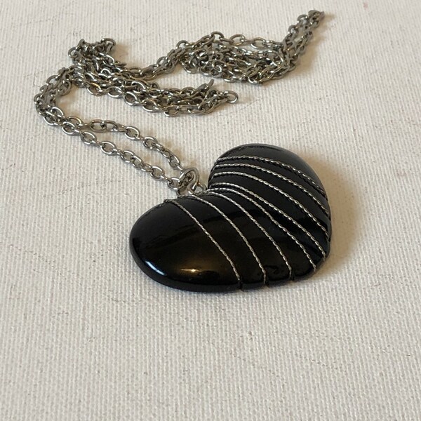 Vintage Lucite Black Heart pendant necklace old plastic unusual rare carved lucite wire wrapped mod hipster urban haute couture