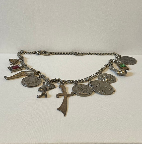 SALE Vintage heavy charm necklace costume jewelle… - image 6