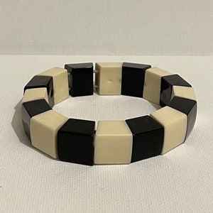 Vintage old plastic monochromatic bracelet elastic aged old plastic collectible unusual mod Haute couture collectible mod chic