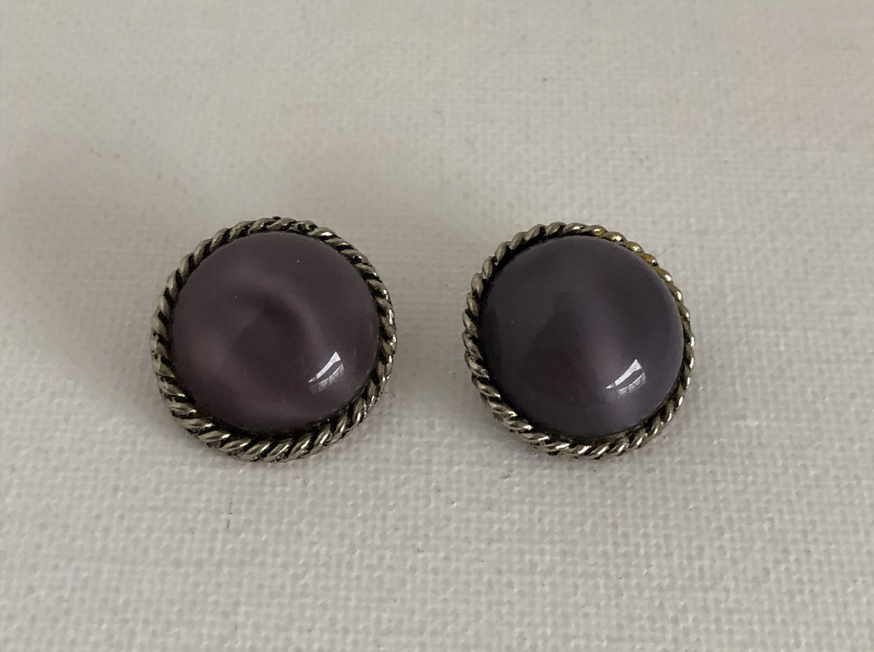 Vintage Round Clip Ons Earrings purple and silver tone Etsy
