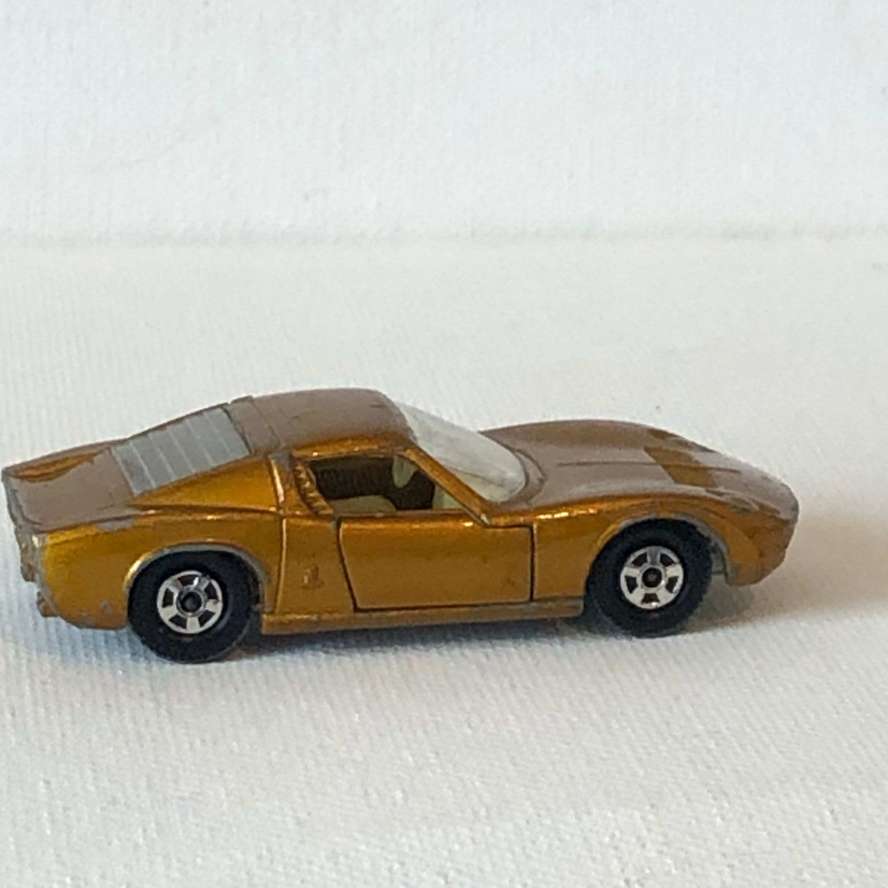 Matchbox superfast MB33 Lamborghini Miura rare version