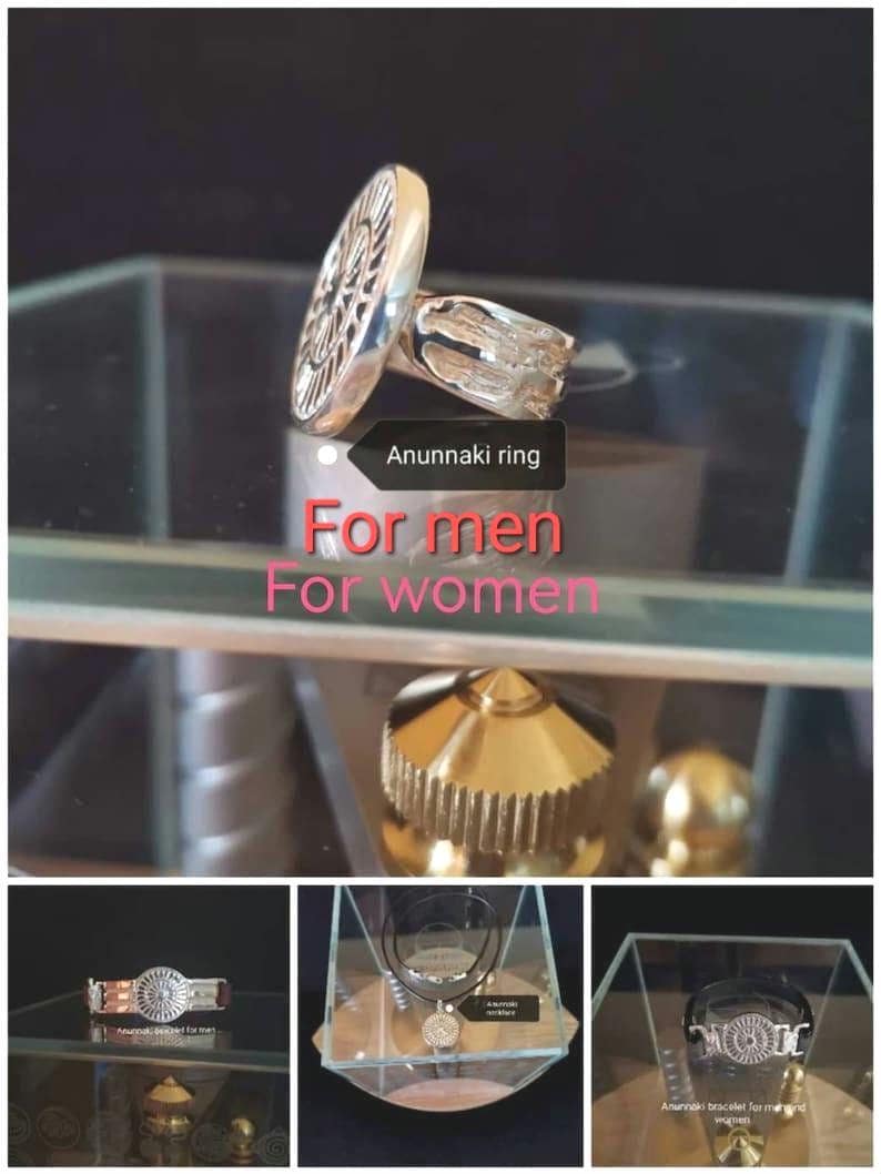 Op de afbeelding: Een zilveren ring met een cirkelvormig ontwerp, een zilveren armband met een cirkelvormig ontwerp en een zilveren ketting met een cirkelvormig ontwerp. De tekst "Anunnaki ring" is zichtbaar in de afbeelding.