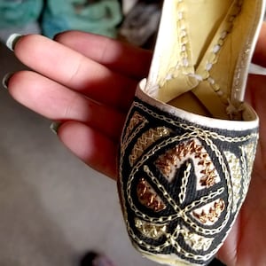 Baby jutti shoes hotsell