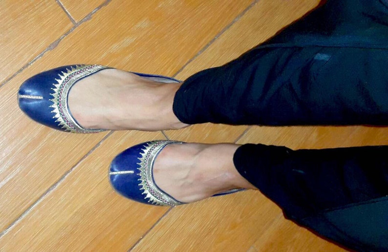 REIGN Leather Ballet Pumps Indian Punjabi Jutti Red Khussa Shoes