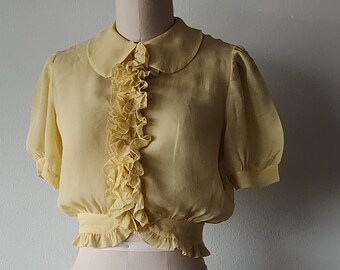 Darling 1950s Silk Blouse with Ruffles and Peter Pan Collar