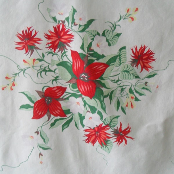 c1950s Wilendur Floral Tablecloth | Time for a bit of joy to grace that kitchen table :)
