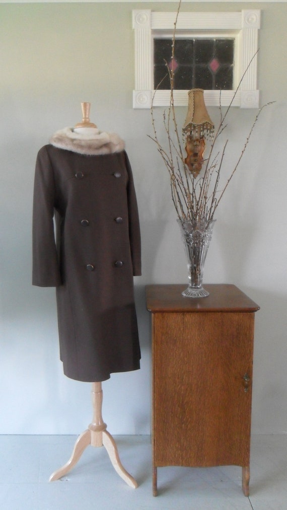 1960s Dress Coat |  Gorgeous mink collar, double b