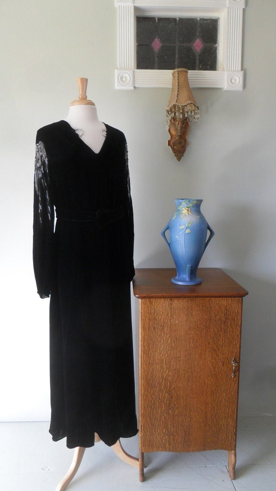 Stunning 1930s Black Rayon Velvet Evening Dress | 