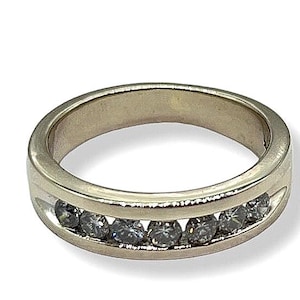 14k White Gold Diamond Channel Ring Size 7.25
