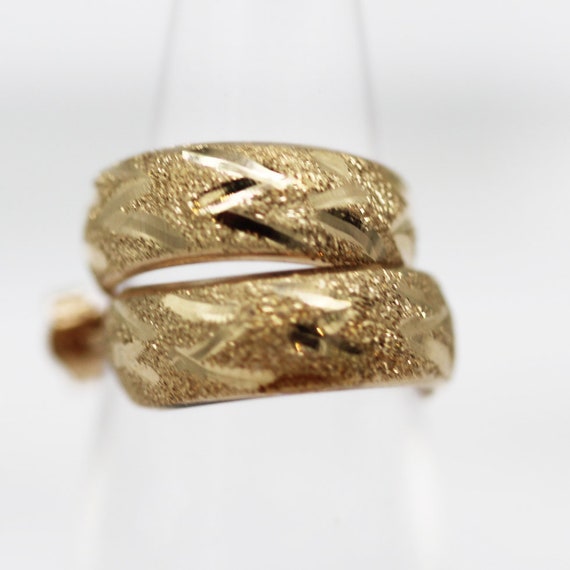 10K Gold Patterned Earrings - image 5