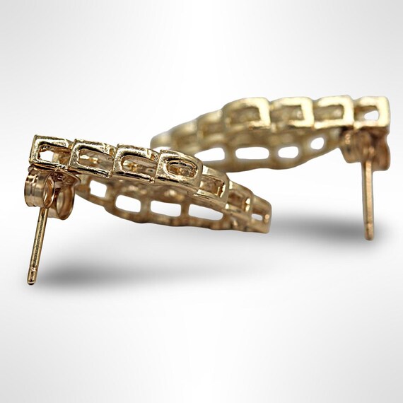 14K Yellow Gold Diamond Cut Rhombus Stud Earrings View 3