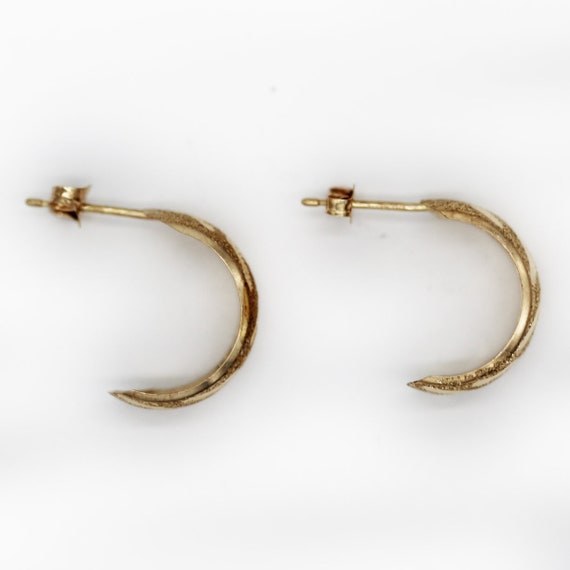 10K Gold Patterned Earrings - image 2