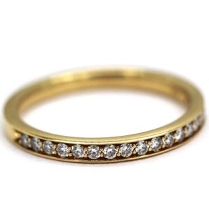 18k Yellow Gold Diamond Encrusted Wedding Band Size 6