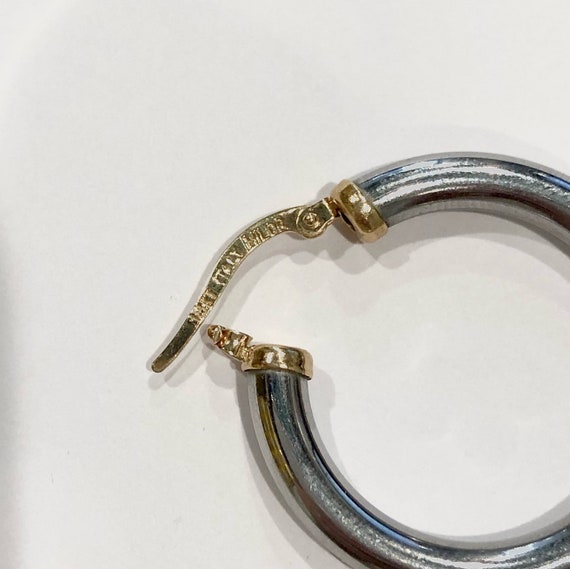18k Gold Milor Hoop Earrings 8 Grams - image 4