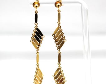 18k Yellow Gold Bohemian Style Diamond and Chain Pattern Dangle Earrings
