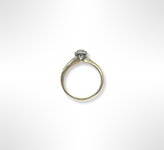 10k Gold Split Shank Diamond Halo Ring Size 7.75 - image 6