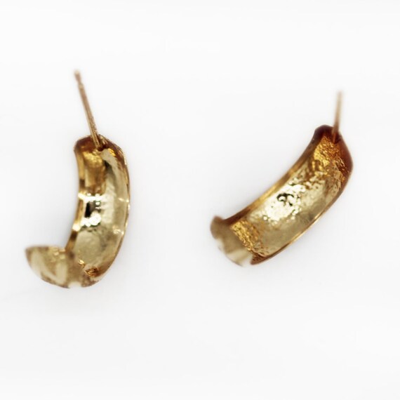 10K Gold Patterned Earrings - image 4