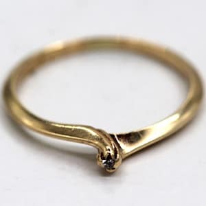 14k Yellow Gold Minimalist Diamond Wedding Band Ring Size 4.75