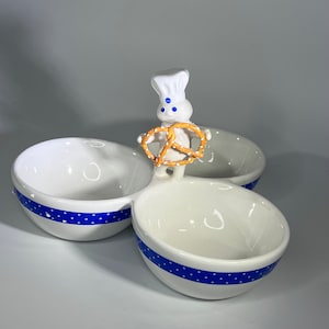 Pillsbury Dough Boy ceramic three bowl snack dish in original box