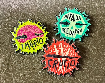 MALDIÇÕES INESQUECÍVEIS [alfinetes de esmalte]