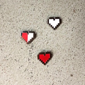 8bit hearts [enamel pin]