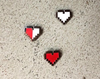 Corazones de 8 bits [pin de esmalte]