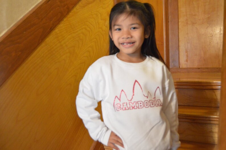 Cambodia crew neck sweater