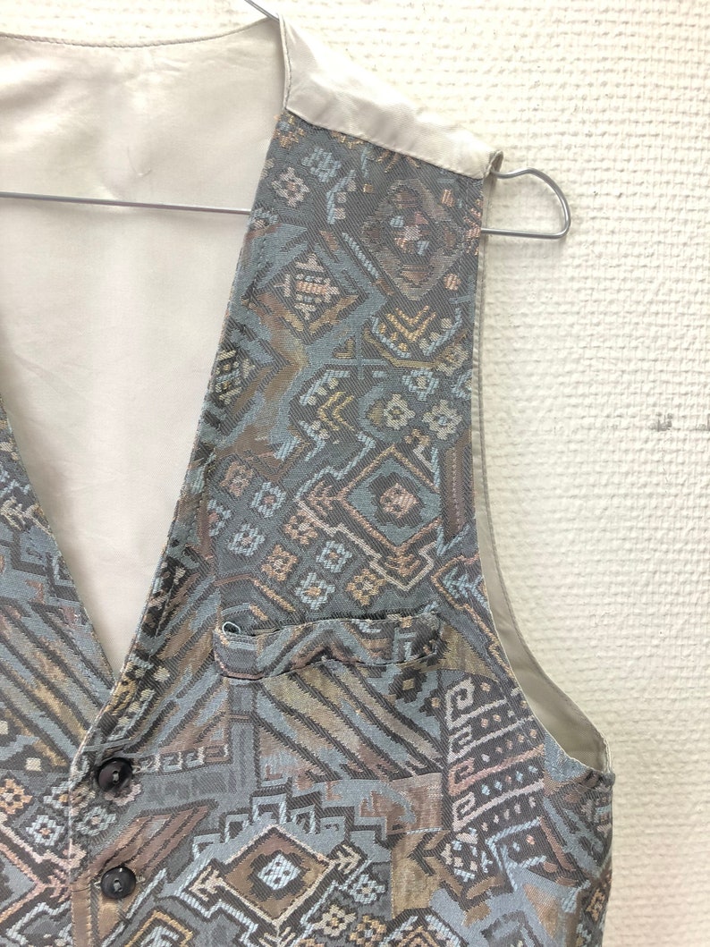 M Medium Vintage grey gilet with pattern print