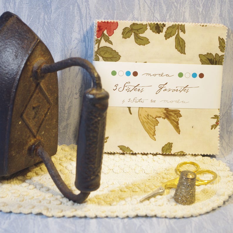 3 Sisters Favorites 5\u201d Charm Pack by 3 Sisters for Moda