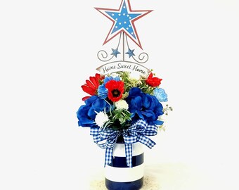 Patriotic Floral Arrangement: Americana Daisy Decor with Hydrangea & Poppy