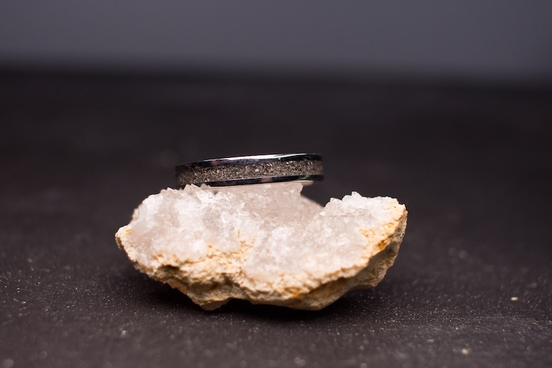 Memorial Ring -Visible Ash- Ash Only- Cremains- Memory ring, Keepsake made with Cremation Ash- Waterproof image 4