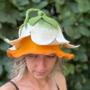 Daffodil Sauna Hat – Hand Felted Wool Flower Hat, Funny Spa Hat for Sauna or Banya, flower wool hat