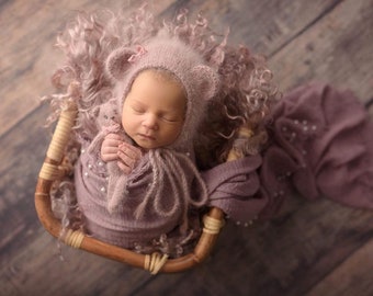 Newborn photo props, dusty rose basket filler, wool felted blanket, sheepskin curly rug