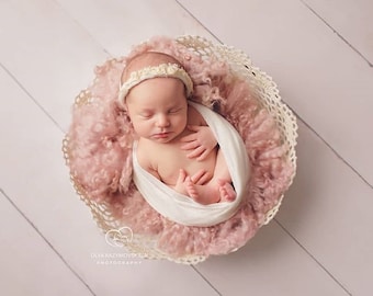 Dusrty pink Felted Newborn Props for photoshot, Curly Round Felted Blanket, Newborn Photography Props