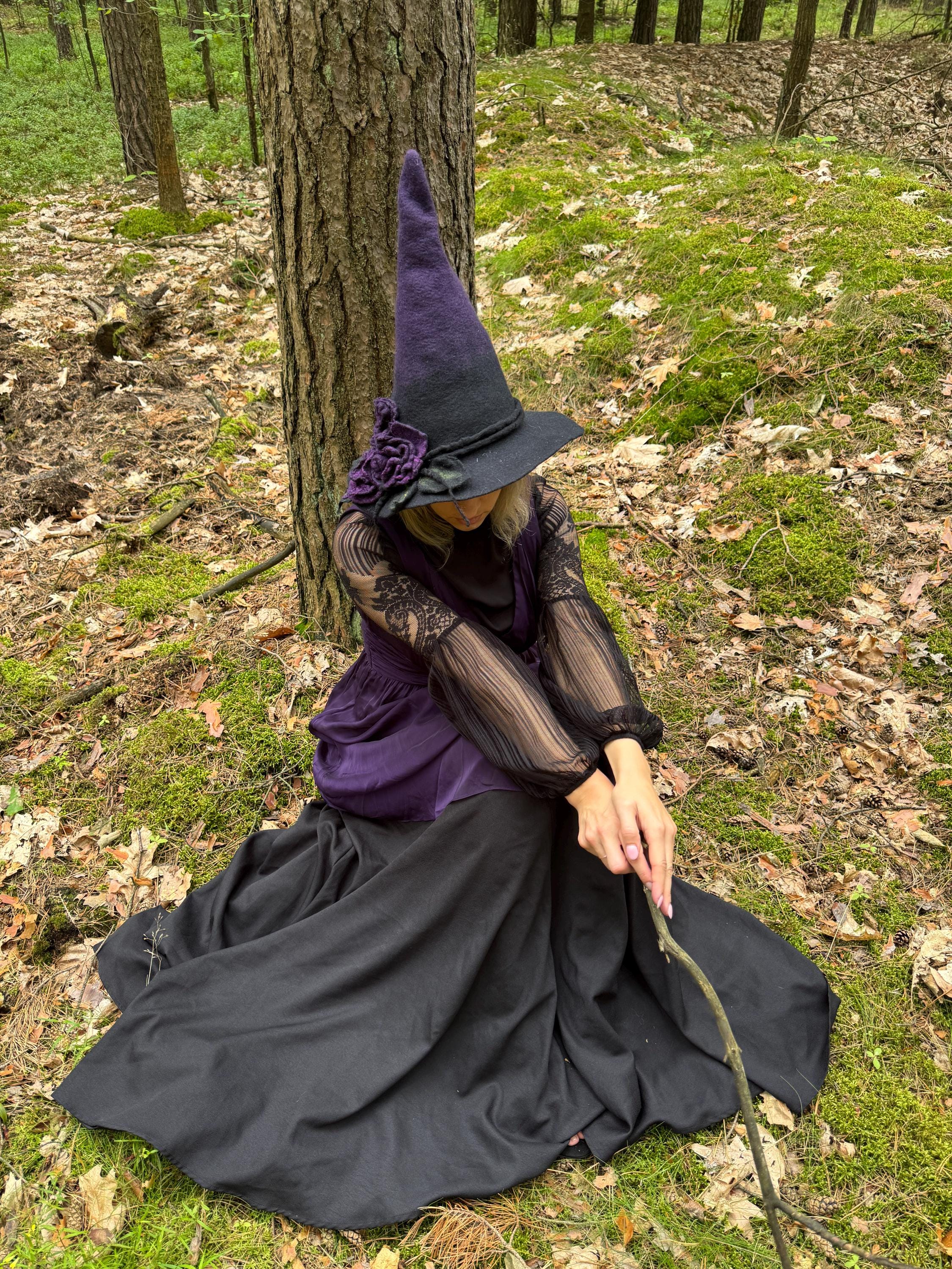 ゴシック魔女帽子、花柄フェルト製紫魔女帽子、ハロウィン用