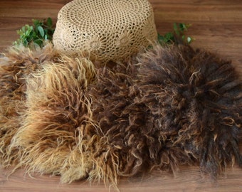 Brown newborn photo prop, Curly Round Felted Blanket, Chocolate colors, Newborn Photography Props