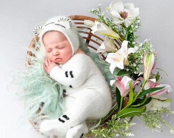 Green, mint photo baby Felted wool layer, backdrop newborn photography, curly flokati blanket, round basket stuffer,