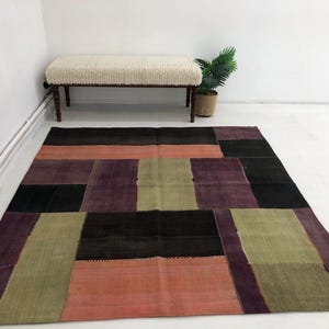 Vintage Turkish Kilim Rug: 5x5 ft, Handwoven Wool Area Rug